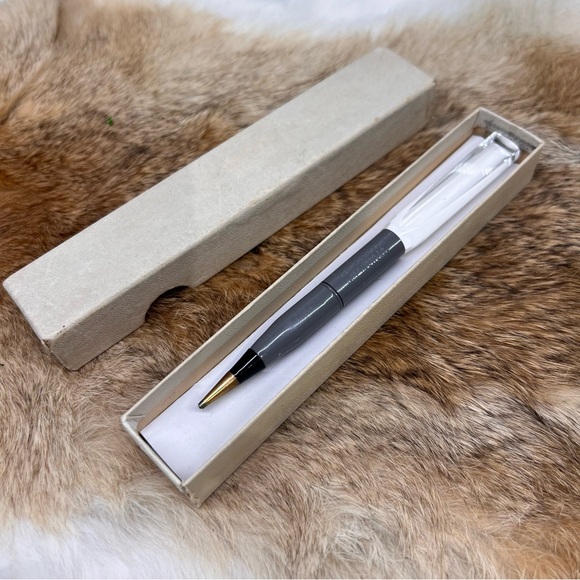 Vintage Clear Acrylic/ Lucite Pen and Pencil Co. Pen-N-Pencil Co. Lucite Handle - Picture 2 of 6